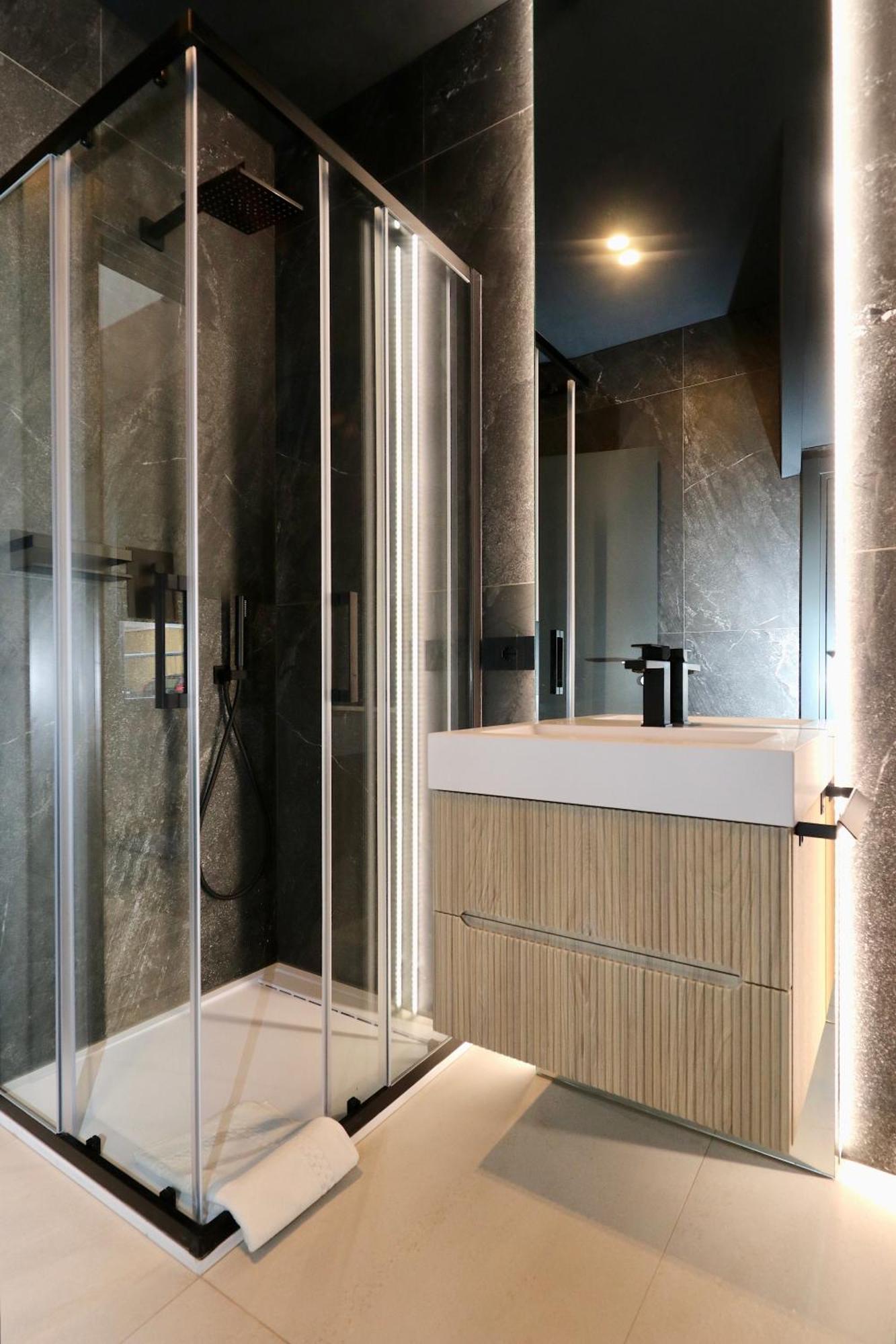 Hidden Gem - Luxury Garibaldi - Perfect For Couples - Fully Equipped - Historical Centre *