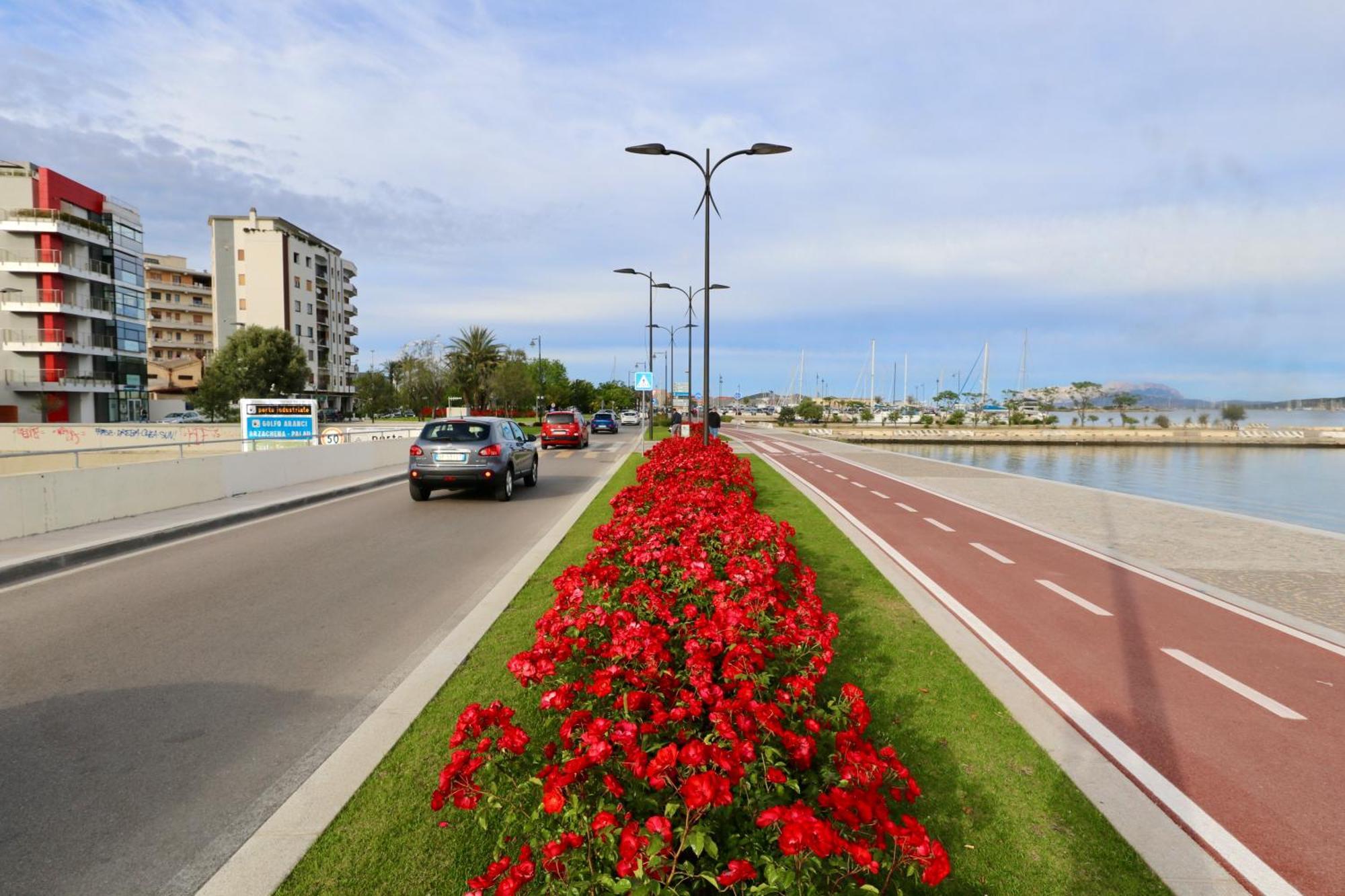 Hidden Gem - Luxury Garibaldi - Perfect For Couples - Fully Equipped - Historical Centre Olbia